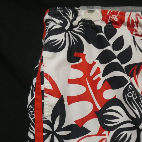 OLD NAVY | medium | Floral Swim Shorts | Mesh Lined | 100% Polyester | Like New - Picture 3 of 16